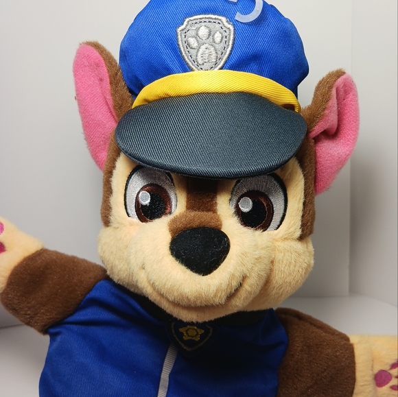Paw Patrol Hand Puppet Chase By Gund - Picture 6 of 6